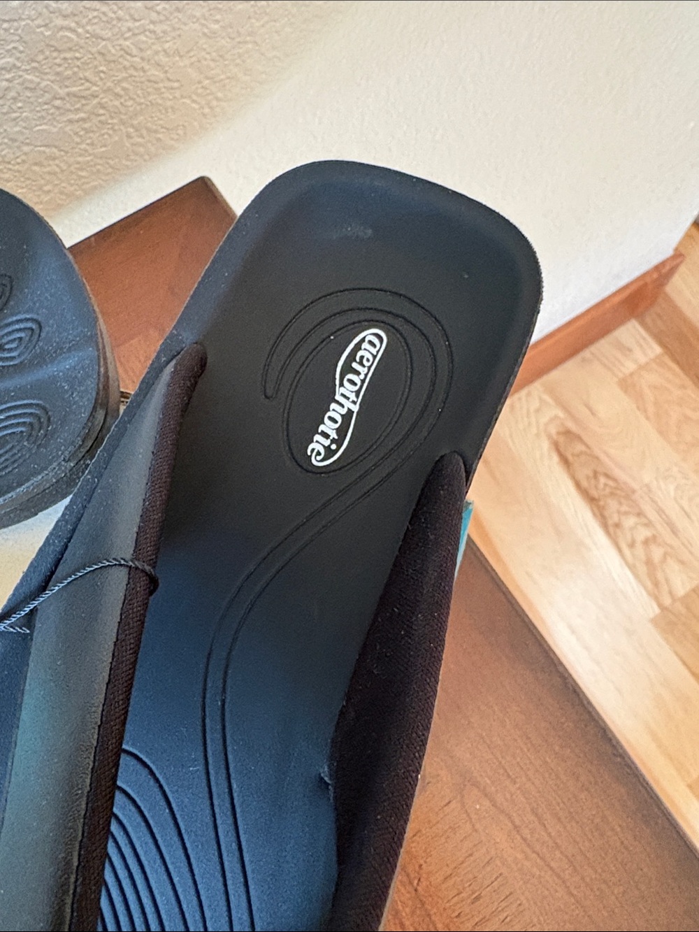 aerothotic Sandals - Picture 3 of 6